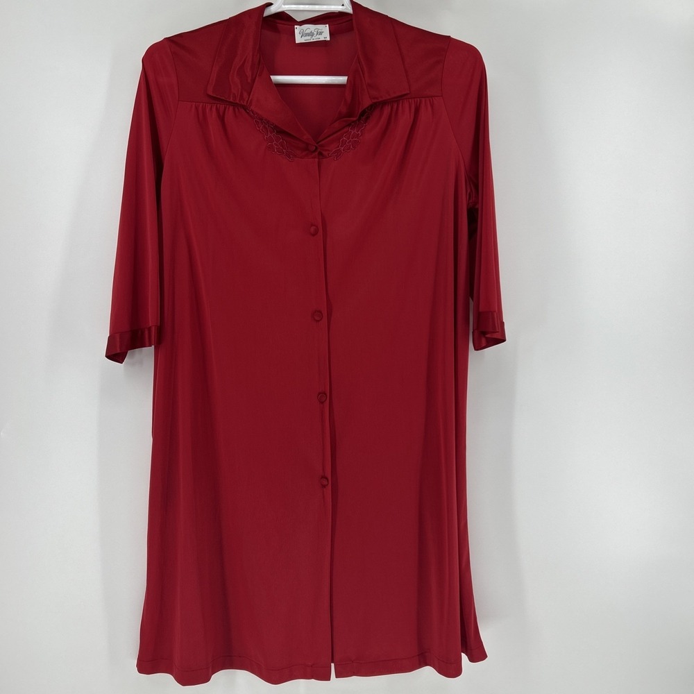 Vanity Fair Red Nylon Pajama Robe Women's Medium Loungewear Vintage Buttons Flaw